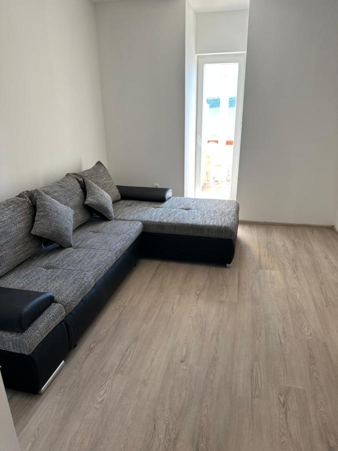App 4 - 6 Persons Direct On The Seaside, 1St Floor Apartment Ljubac  Exterior photo